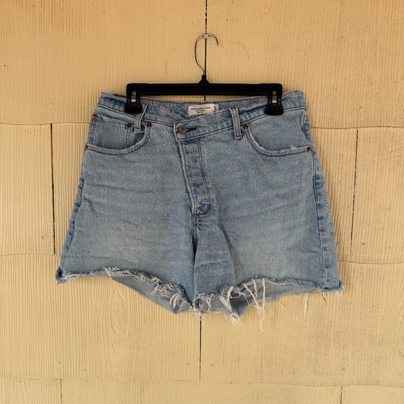 Abercrombie & Fitch Curve Love High Rise The Dad Short - Picture 2 of 6